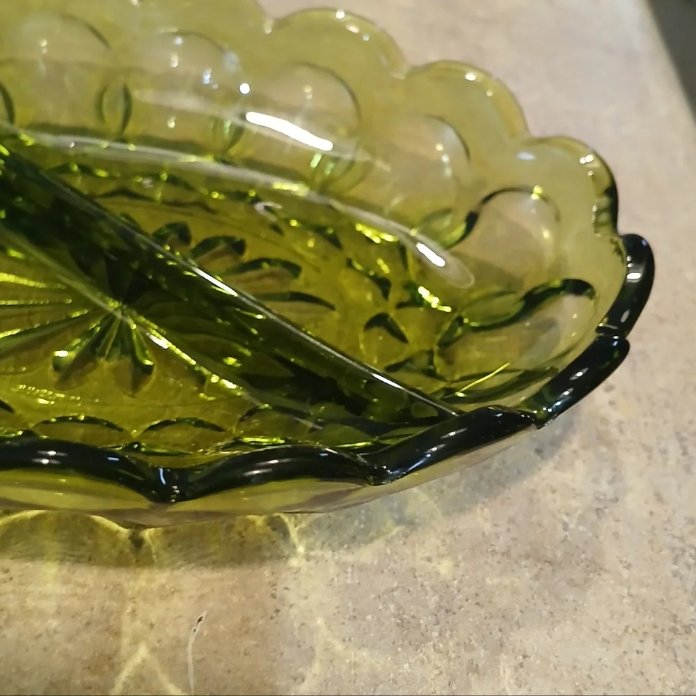 🧹Anchor Hocking Advacodo Green Scalloped Dish